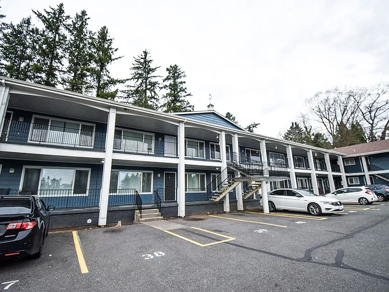Vista Hills Apartments — Photo 1
