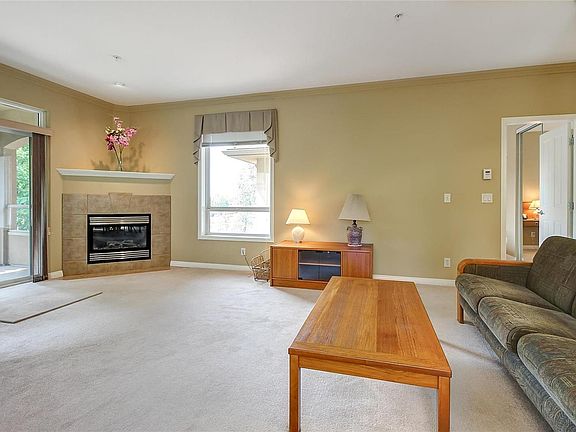 5th image of 1960 Enterprise Way #201