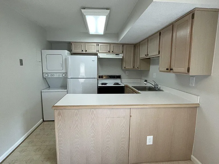 3123 Patrick Henry Dr #311 — Photo 8
