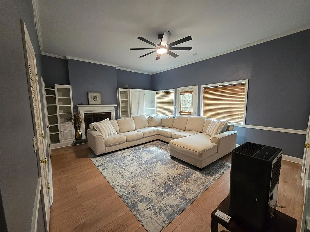 3 bed, 2.5 bath, 2030 sqft, $2,200 — Photo 4