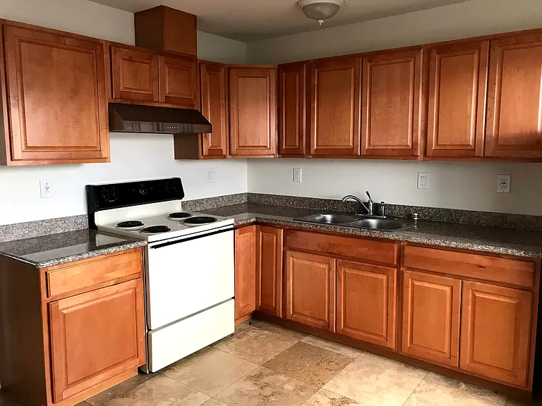 166 Echo Ave #4 — Photo 3