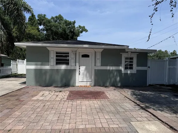 8105 N Newport Ave, Tampa, FL 33604