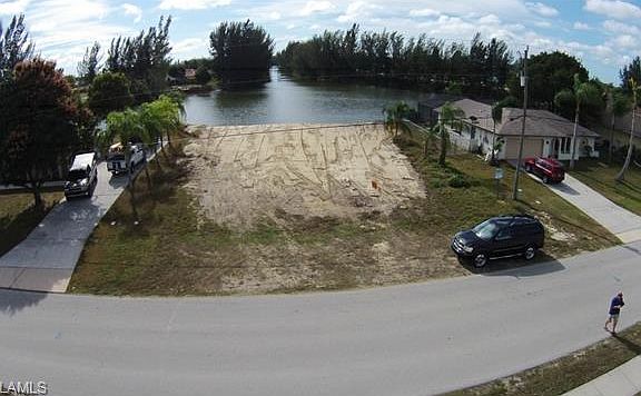 4th image of 1102 SW 28th St