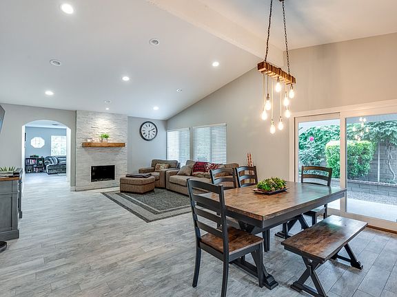 4th image of 23908 Capistrano Ct