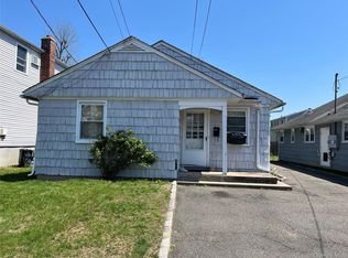 44 Firwood Rd, Port Washington, NY 11050