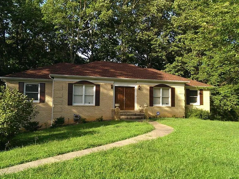 2035 Rock Bluff Rd — Photo 1