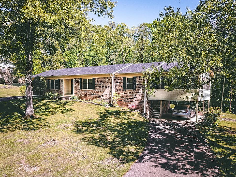 1st image of 255 Hillhurst Dr