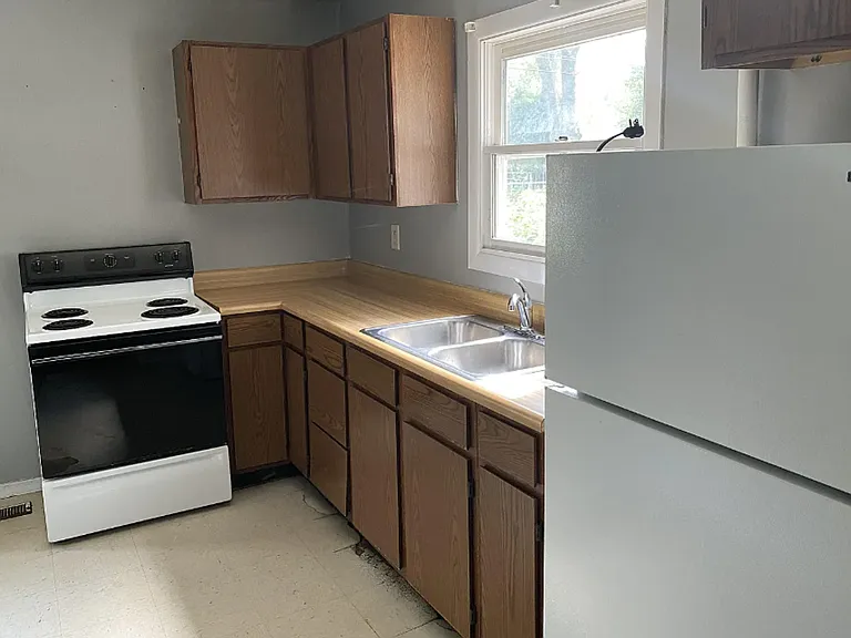 2013 Greendale Dr — Photo 4
