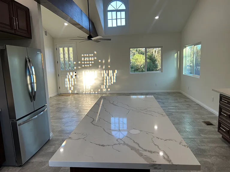 1038 Collado Ln — Photo 2