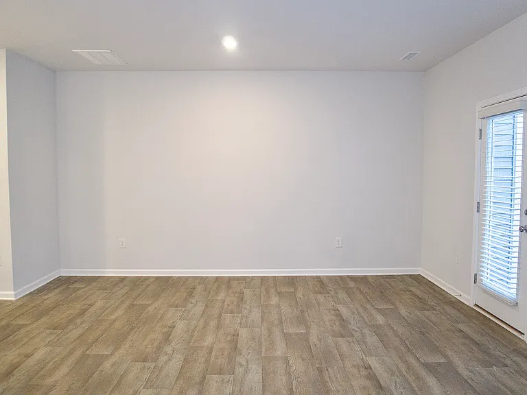 153 Enterprise Dr — Photo 22