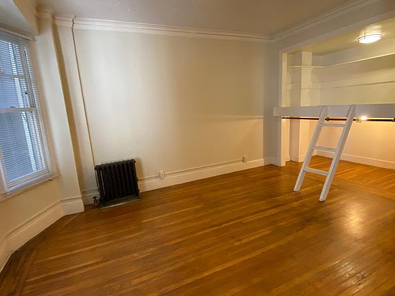 5th image of 360 Hyde St #105