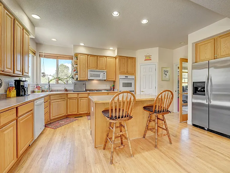 7557 Gartner Rd — Photo 5