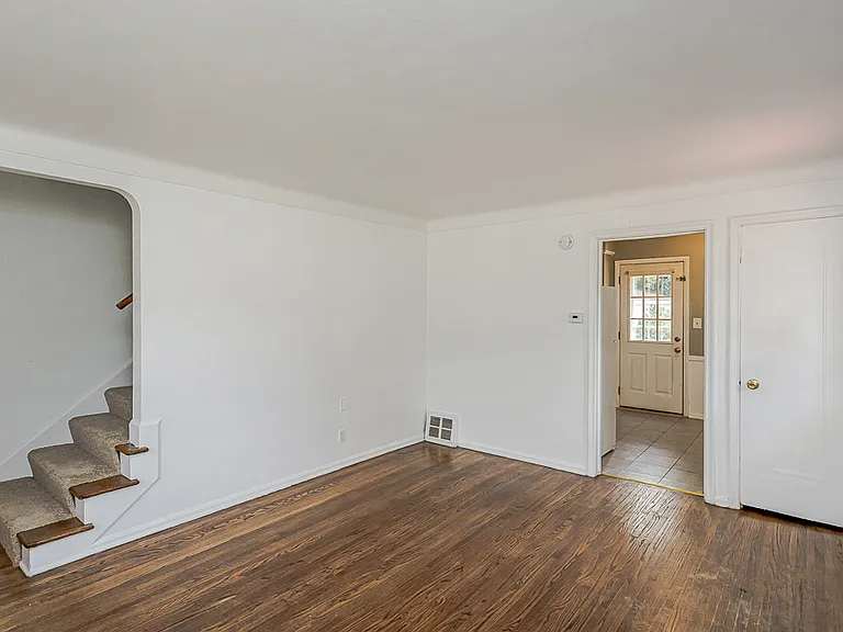 3016 Letchworth Pkwy #3016 — Photo 4