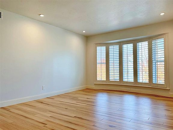 5th image of 4206 Newton Ave #214