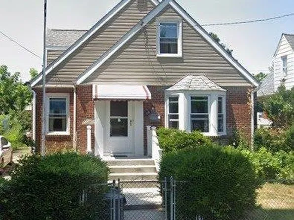 218 Doherty Avenue, Elmont, NY 11003