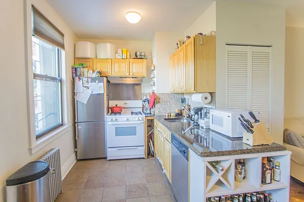 Rented by Vespa Properties Group | media 24