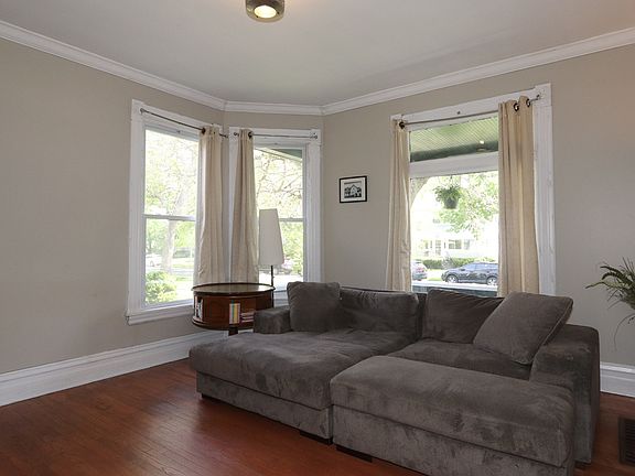 3rd image of 515 N Taylor Ave