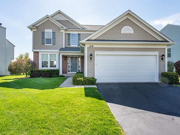 2nd image of 1218 Goldfinch Ln