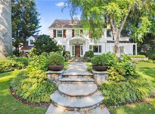35 Elm Rock Rd, Bronxville, NY 10708