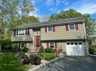 50 Addie Ln, Whippany, NJ 07981