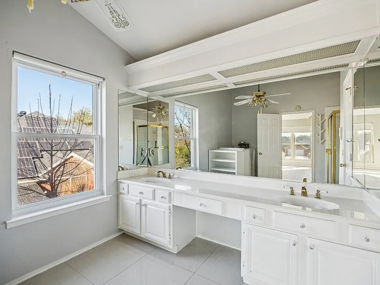 709 Bridget Way — Photo 22