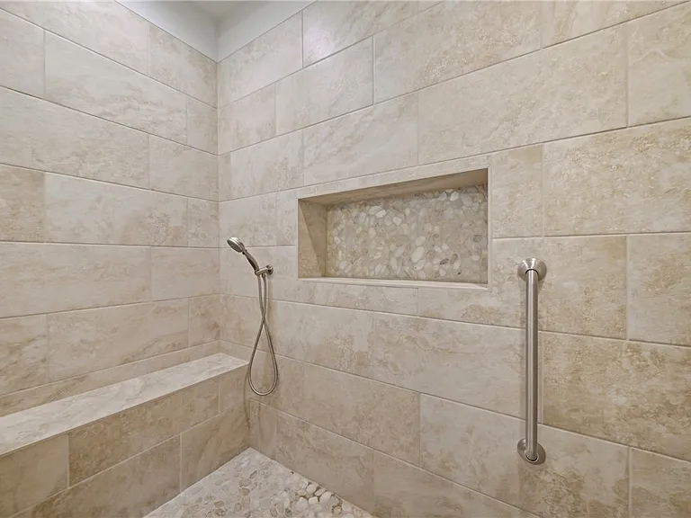 4725 Pearl River Ct — Photo 14