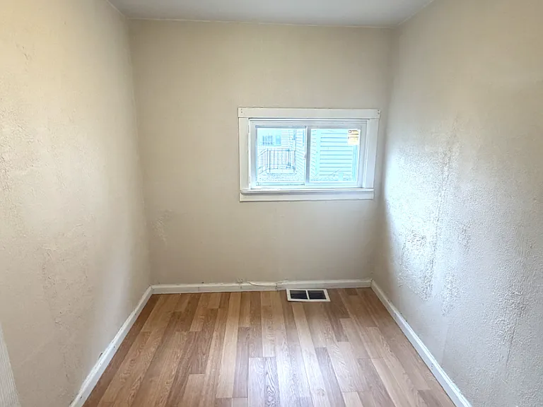441 S 11th St #1 — Photo 7
