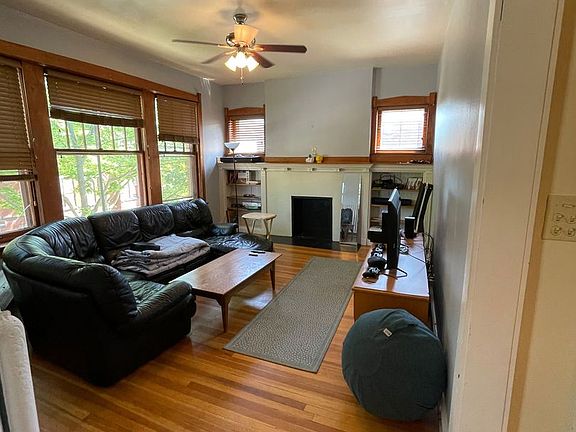 2nd image of 2301-2303 E Belleview Pl #4