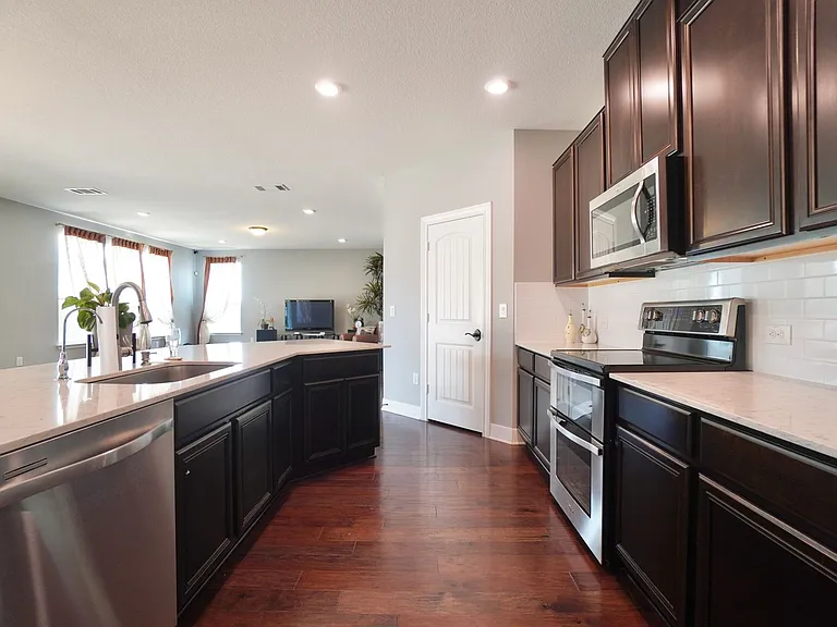 7016 Lickeen Ct — Photo 12