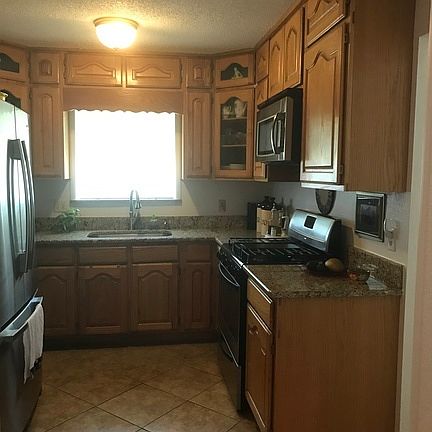 4th image of 5535 Merkens Dr
