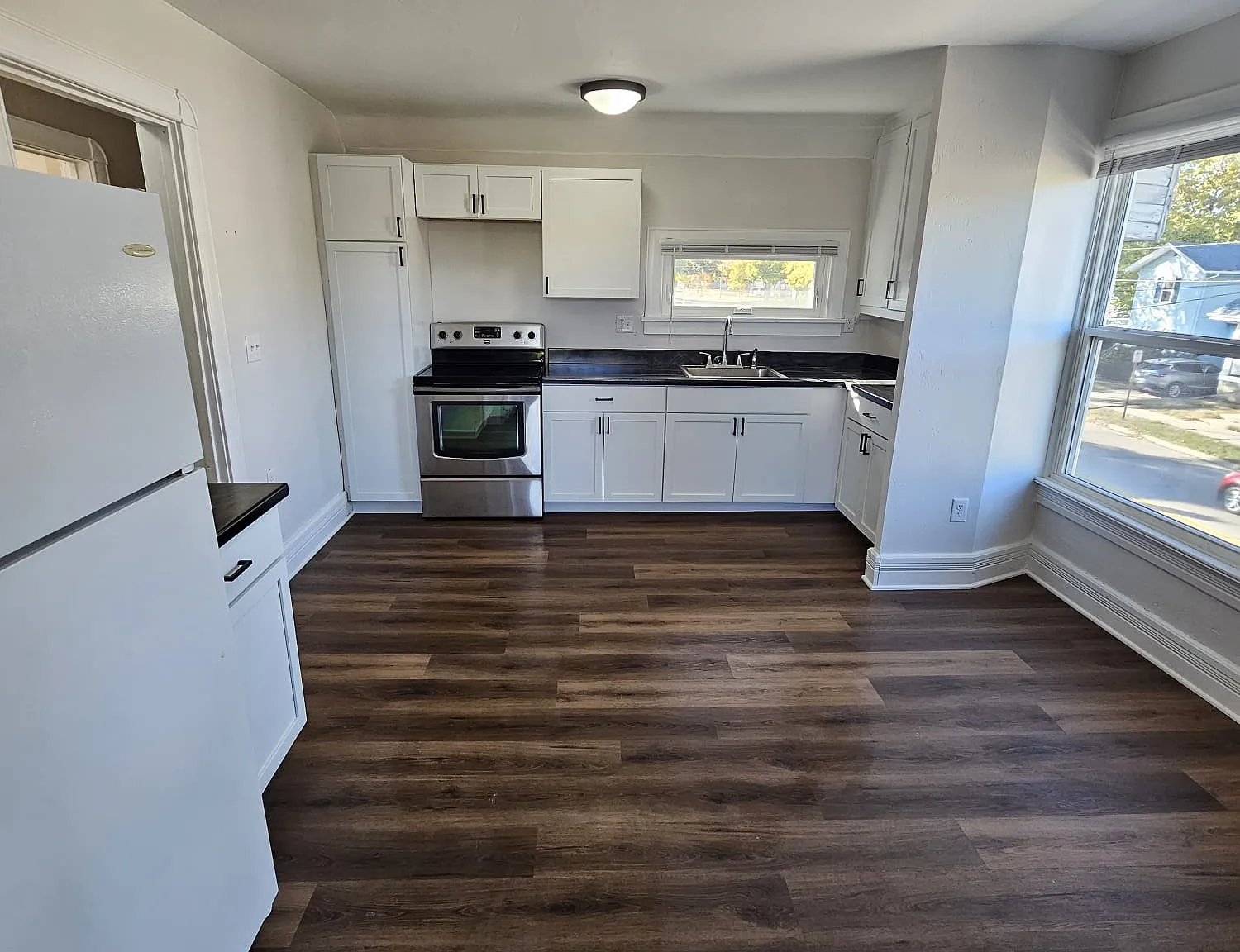 303 Eisenhower Ave — Photo 1