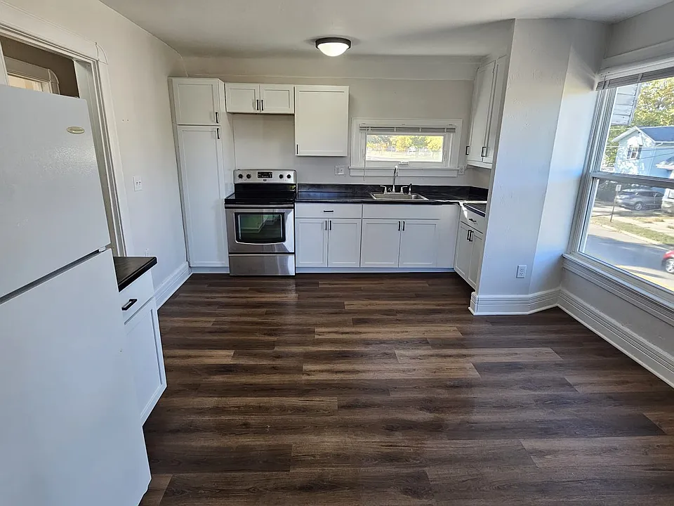 303 Eisenhower Ave