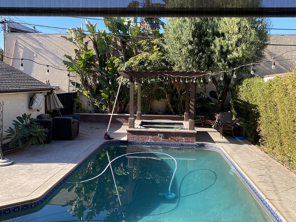 2nd image of 2131 S Primrose Ave