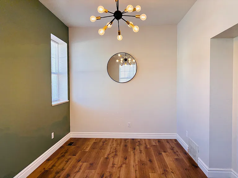 302 E Yellow Feather Dr — Photo 6