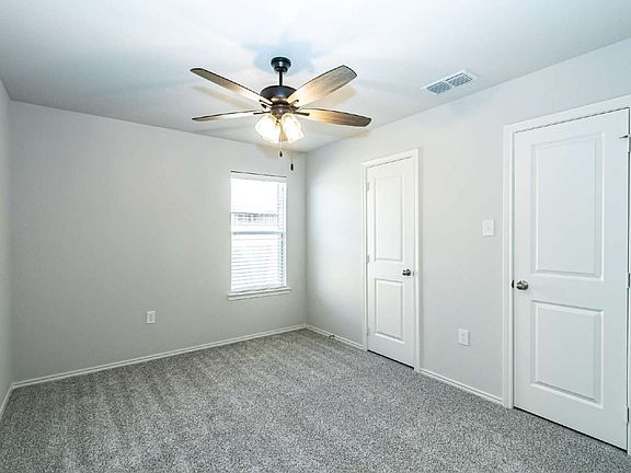 5th image of 12007 Essex Ave #B