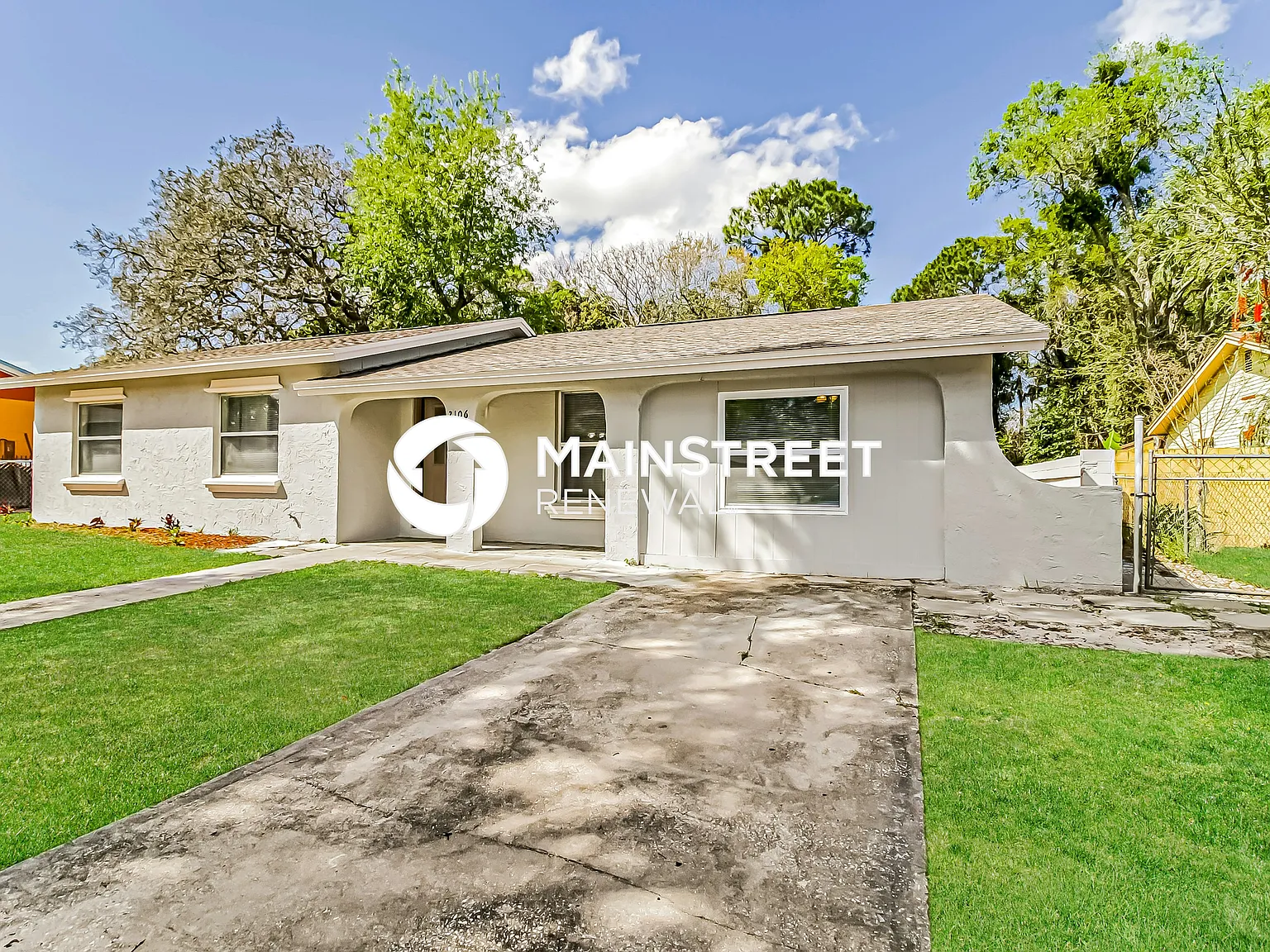 2106 Hartwell Ave — Photo 1