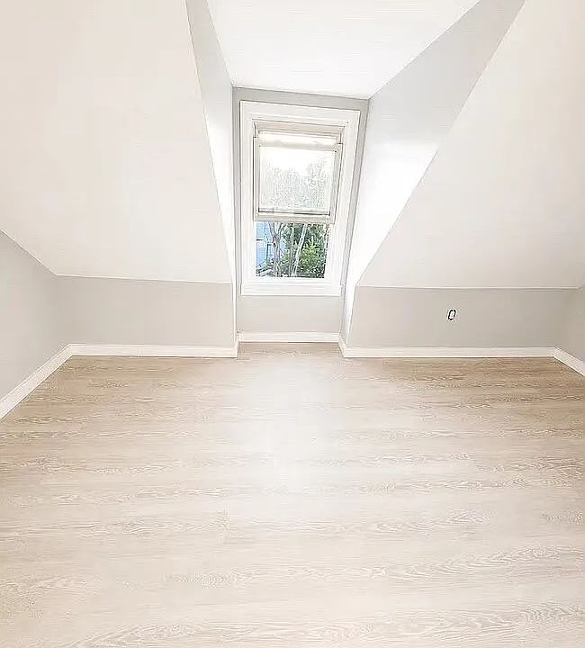 1st image of 899 S 19th St #3F