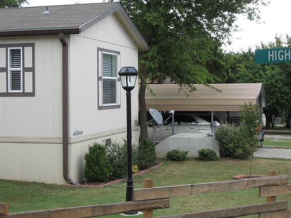 4th image of 310 Centennial Blvd