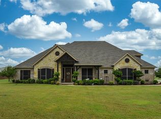 1372 E Highland Rd, Waxahachie, TX 75167