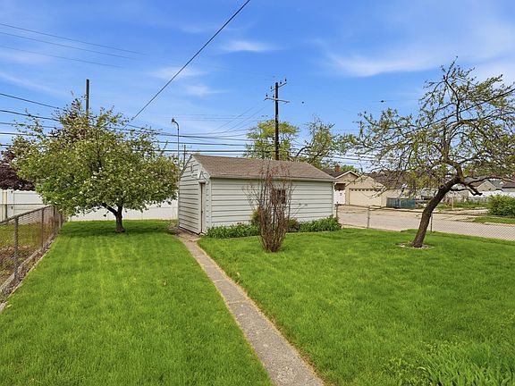 5th image of 17405 Palmer St