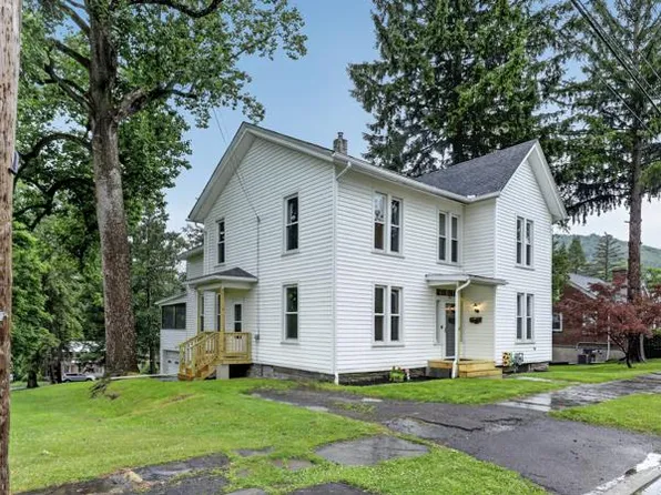 221 Poplar St, Towanda, PA 18848