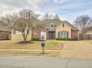 14224 S Vandalia Ave, Bixby, OK 74008