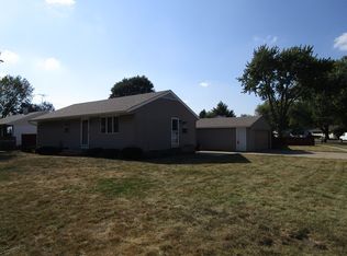 7116 Mildred Rd, Machesney Park, IL 61115