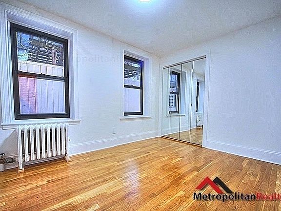 4th image of 606 2nd St APT 2B