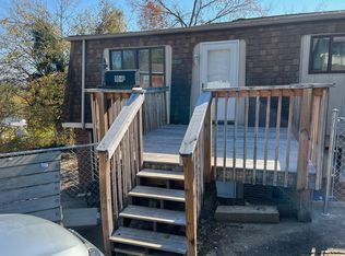 904 Valley View Dr #904B, South Charleston, WV 25309