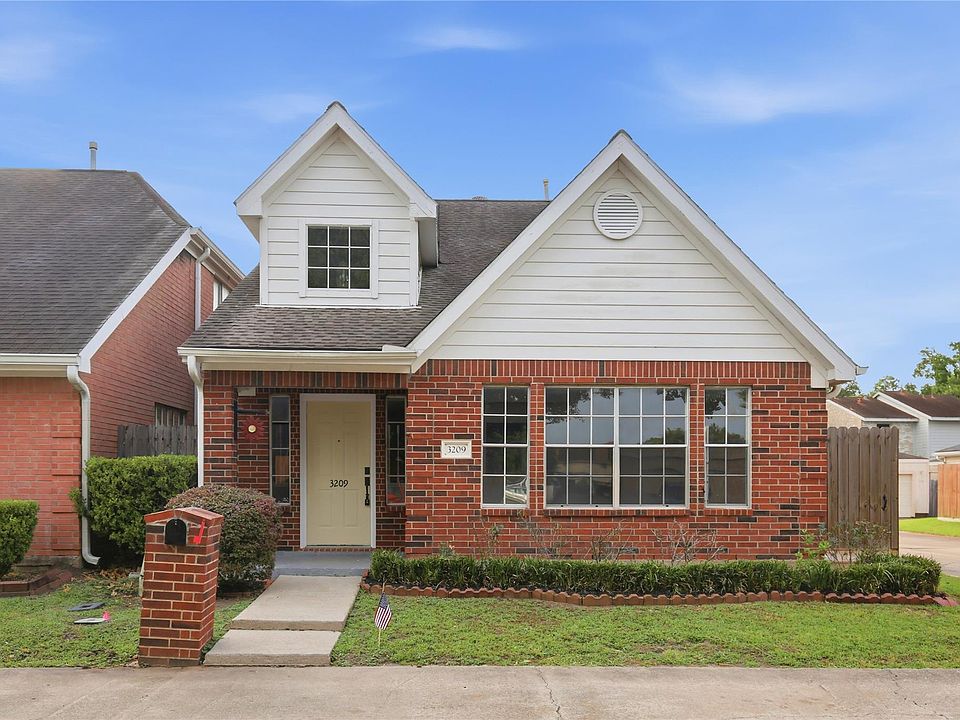 1st image of 3209 Continental Dr