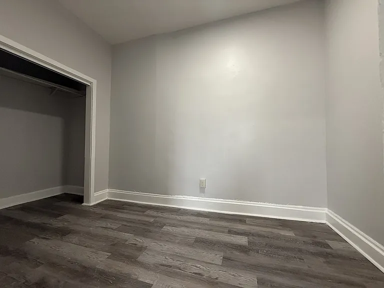 11 Osborne St #2 — Photo 4