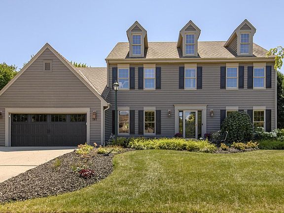 2nd image of 587 Cottonwood LANE