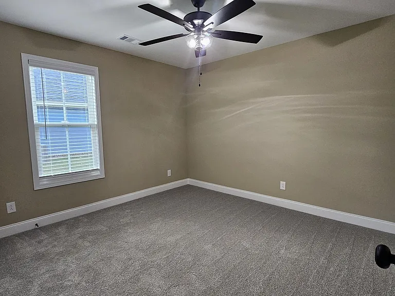 107 Nash Ct — Photo 8