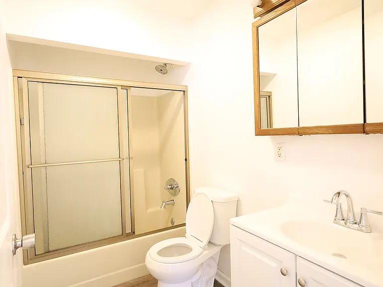 215 Timberlake Cir #5 — Photo 7